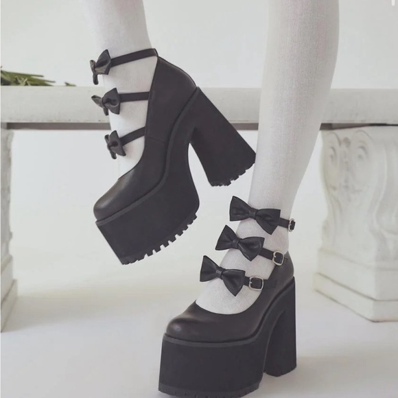 Current Mood Mary Janes - never worn, new in box - Picture 2 of 4